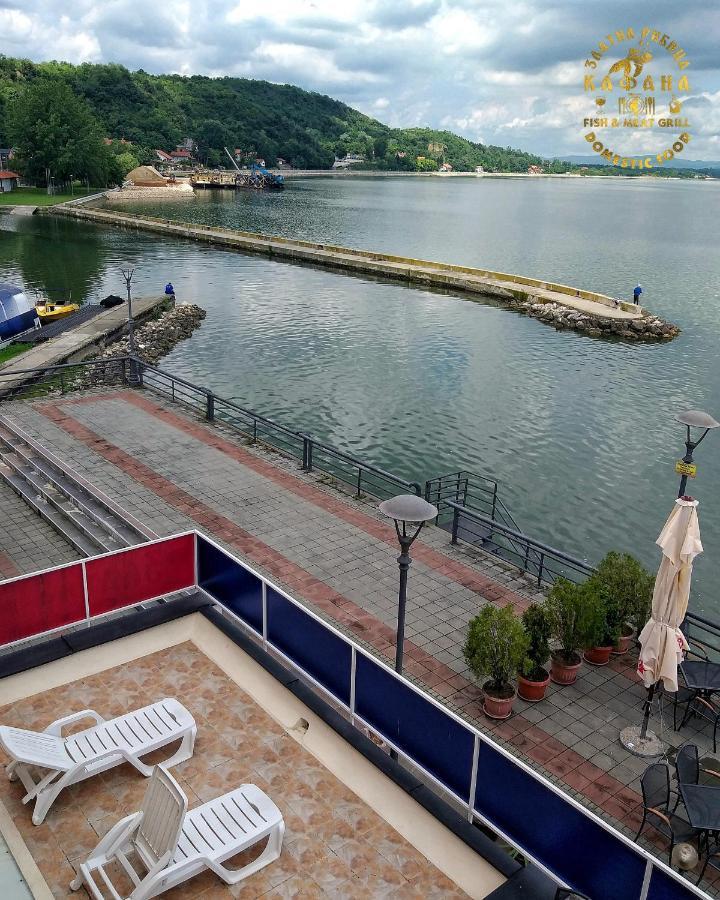 Appartamento Zlatna Ribica Golubac Esterno foto