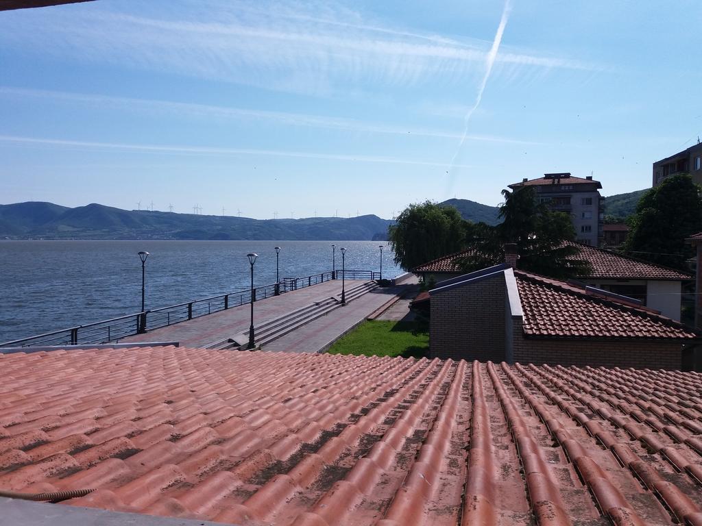Appartamento Zlatna Ribica Golubac Esterno foto