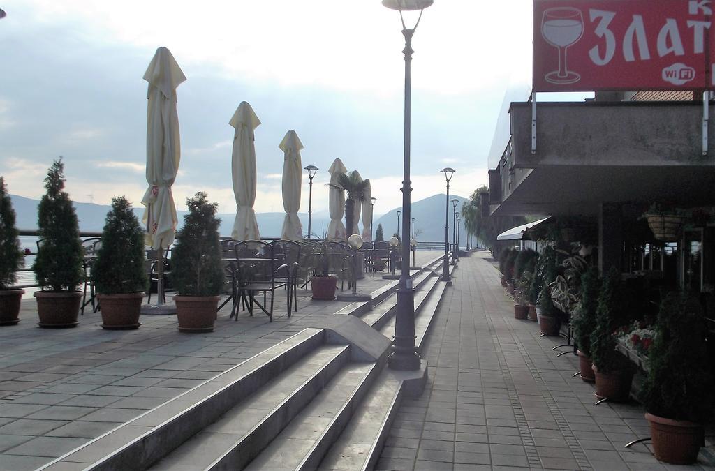 Appartamento Zlatna Ribica Golubac Esterno foto