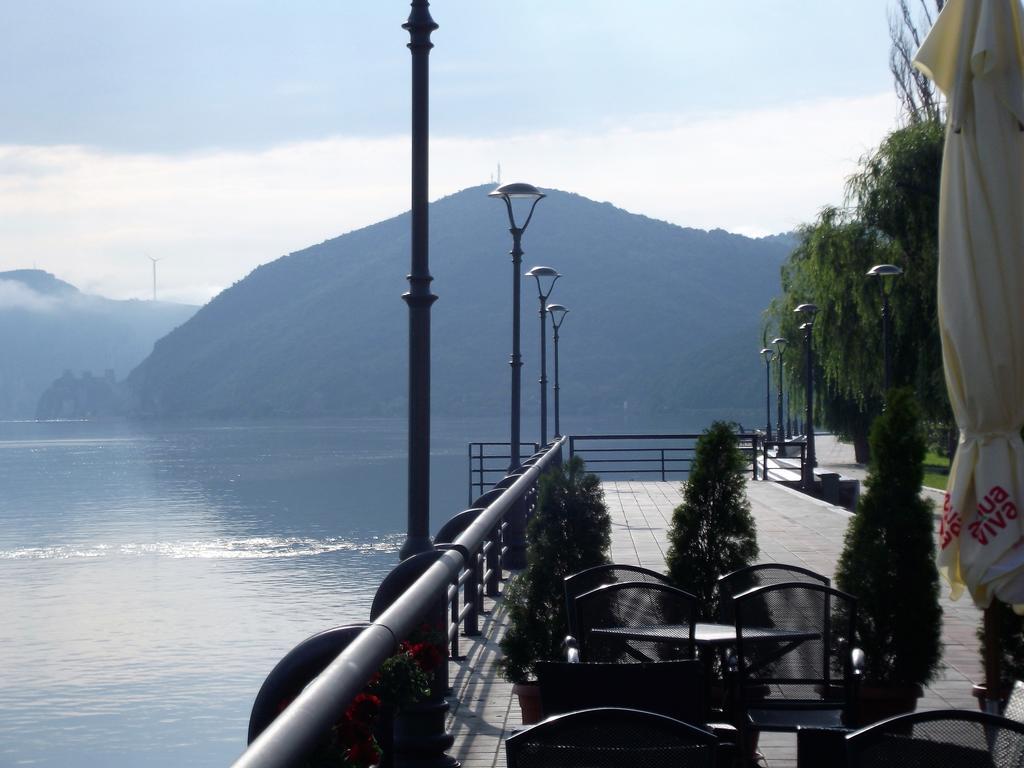 Appartamento Zlatna Ribica Golubac Esterno foto